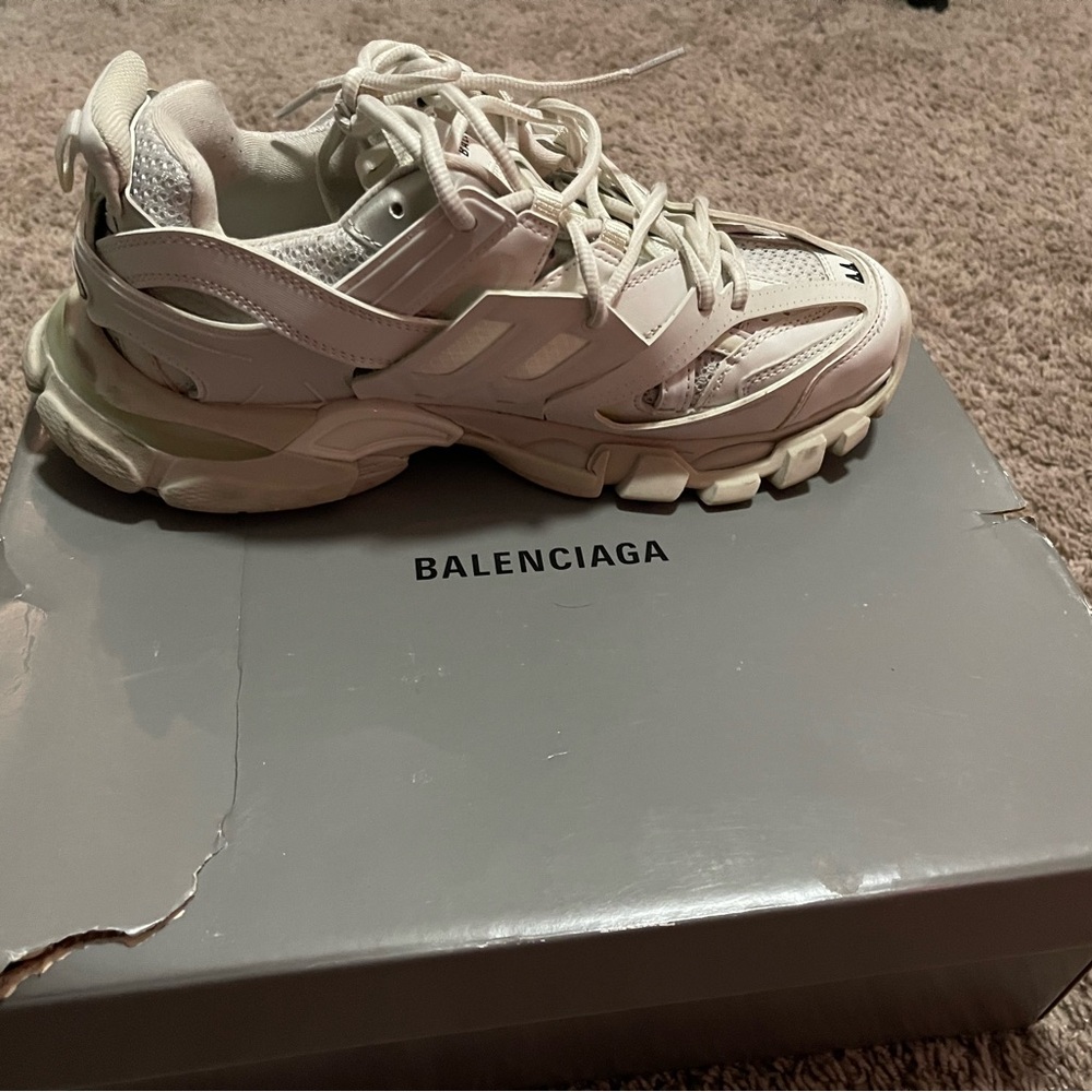White Balenciaga Track sneakers. US Men’s size 11
Euro Men’s size 44